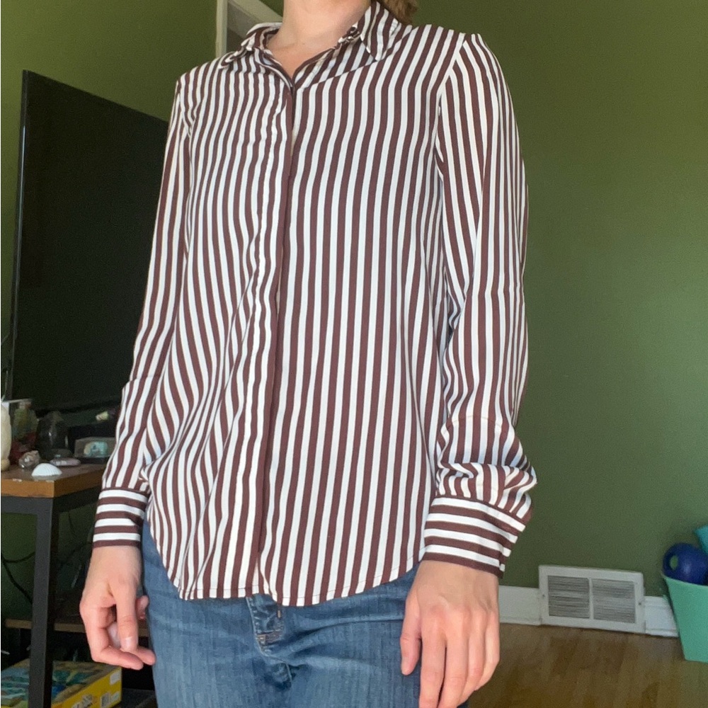 H&M 2 Women’s silky long sleeve button down
